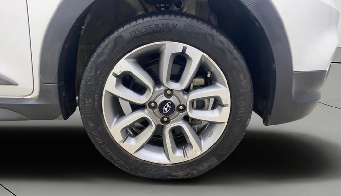 2016 Hyundai i20 Active 1.2 S, Petrol, Manual, 50,846 km, Right Front Wheel