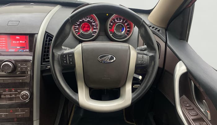 2014 Mahindra XUV500 W8, Diesel, Manual, 1,03,541 km, Steering Wheel Close Up
