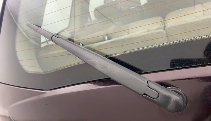 2017 Mahindra XUV500 W10 AT, Diesel, Automatic, 90,254 km, Rear Wiper