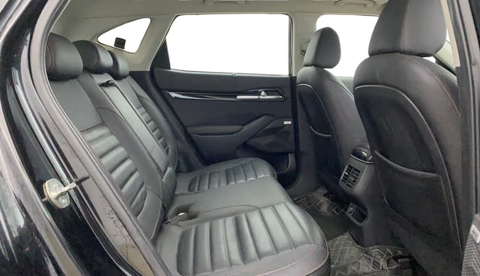 2023 KIA SELTOS GTX PLUS DCT 1.4 PETROL, Petrol, Automatic, 33,356 km, Right Side Rear Door Cabin