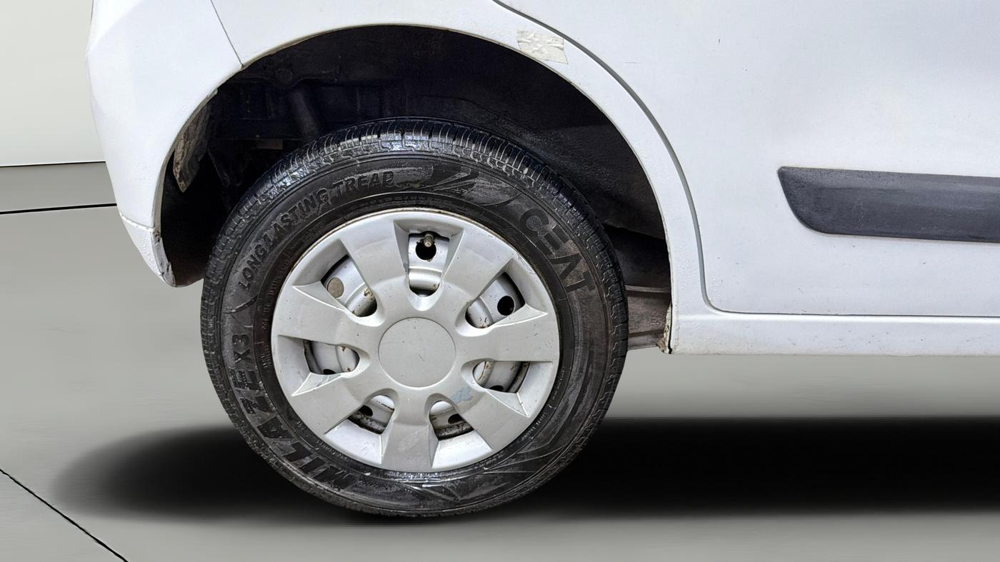 2016 Maruti Wagon R 1.0 LXI CNG, CNG, Manual, 64,597 km, Right Rear Wheel