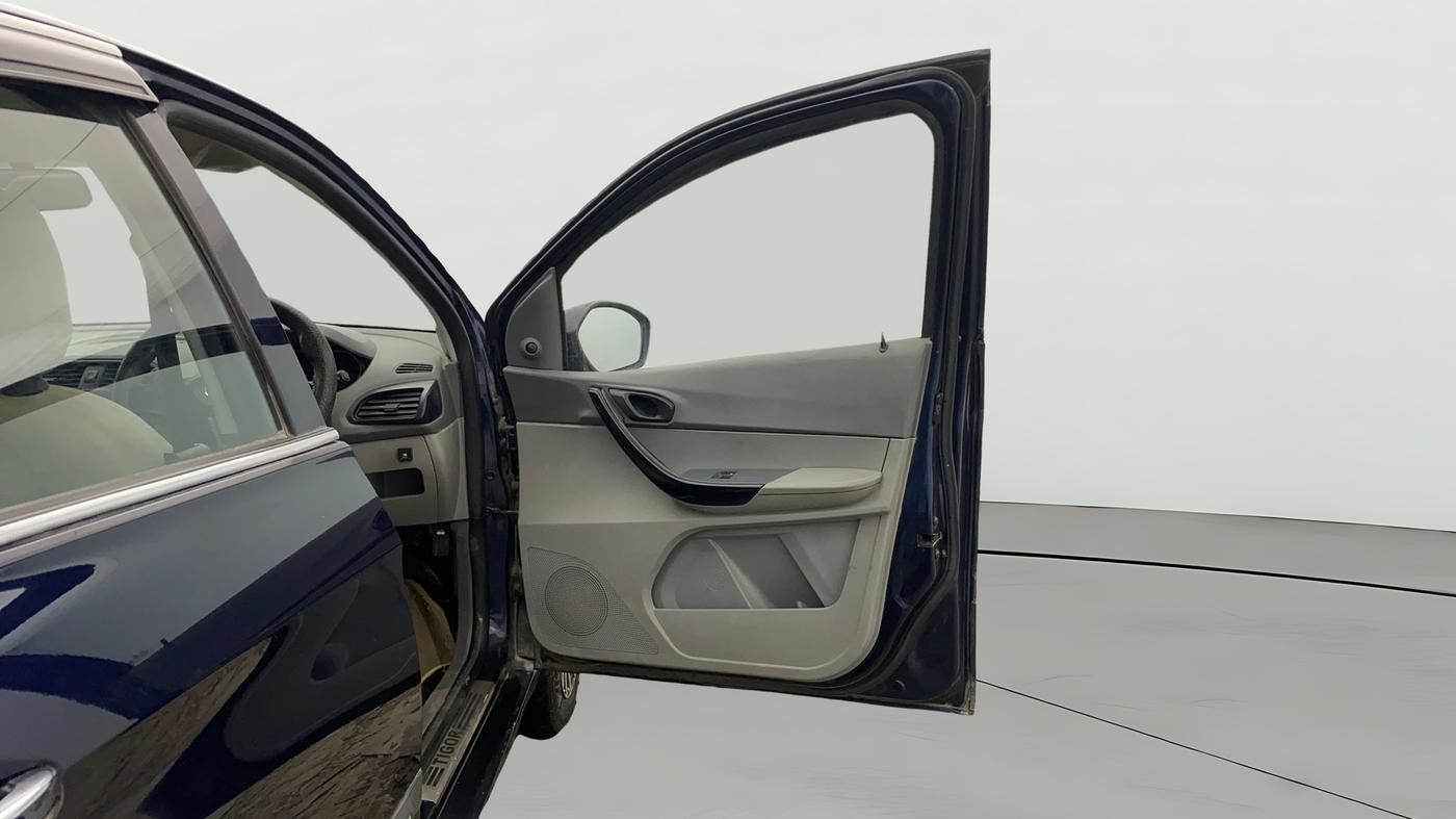 2021 Tata TIGOR XE PETROL, CNG, Manual, 99,468 km, RHS Front Door