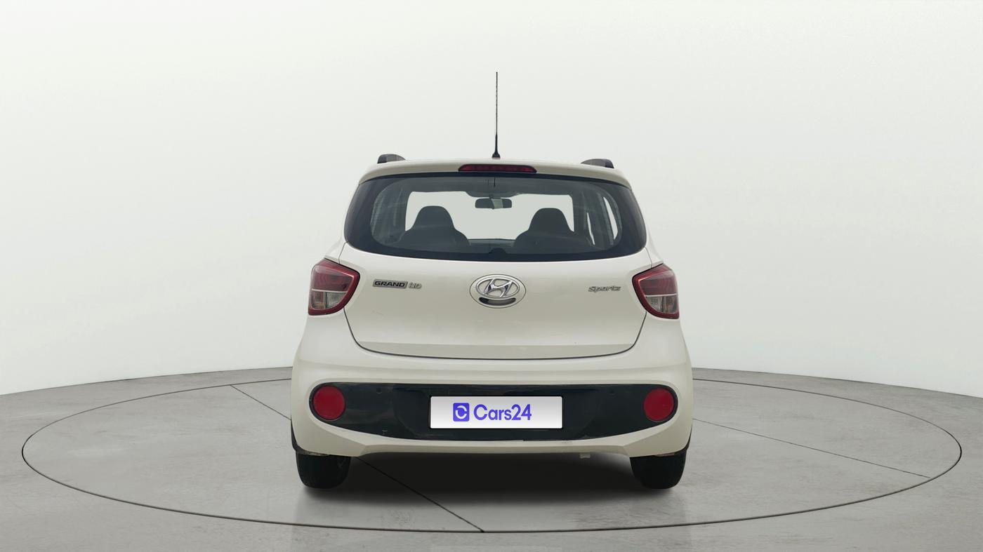 2018 Hyundai Grand i10 SPORTZ AT 1.2 KAPPA VTVT, Petrol, Automatic, 27,517 km, Back/Rear