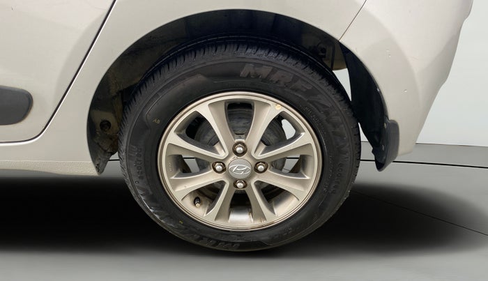 2016 Hyundai Grand i10 ASTA (O) 1.2 KAPPA VTVT, Petrol, Manual, 42,365 km, Left Rear Wheel