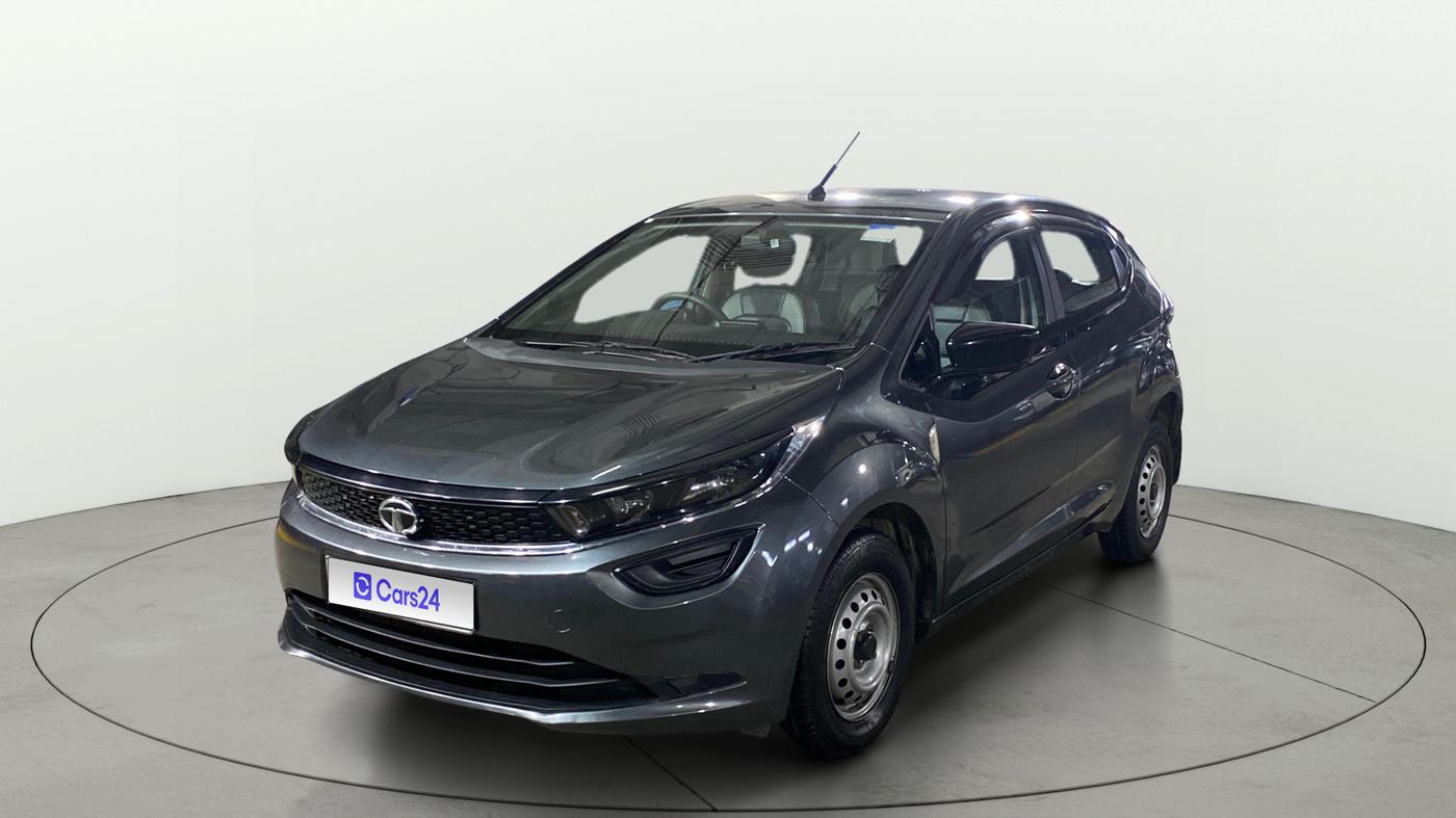 2023 Tata ALTROZ XE PLUS PETROL, Petrol, Manual, 5,171 km, Left Front Diagonal