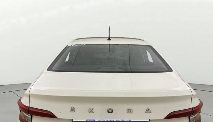 2023 Skoda SLAVIA ACTIVE 1.0L TSI MT, Petrol, Manual, 31,554 km, Rear Windshield