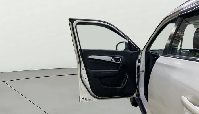 2021 Maruti Vitara Brezza ZXI, Petrol, Manual, 22,275 km, LHS Front Door