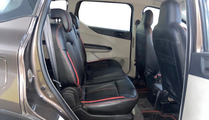 2022 Renault TRIBER RXT AMT, Petrol, Automatic, 44,102 km, Right Side Rear Door Cabin