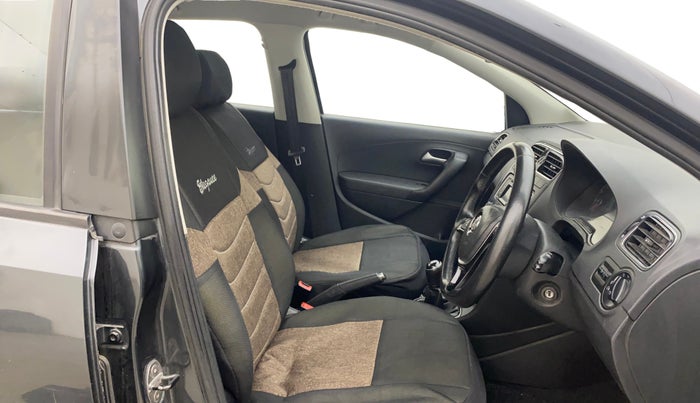 2018 Volkswagen Polo COMFORTLINE 1.0L MPI, Petrol, Manual, 1,26,359 km, Right Side Front Door Cabin