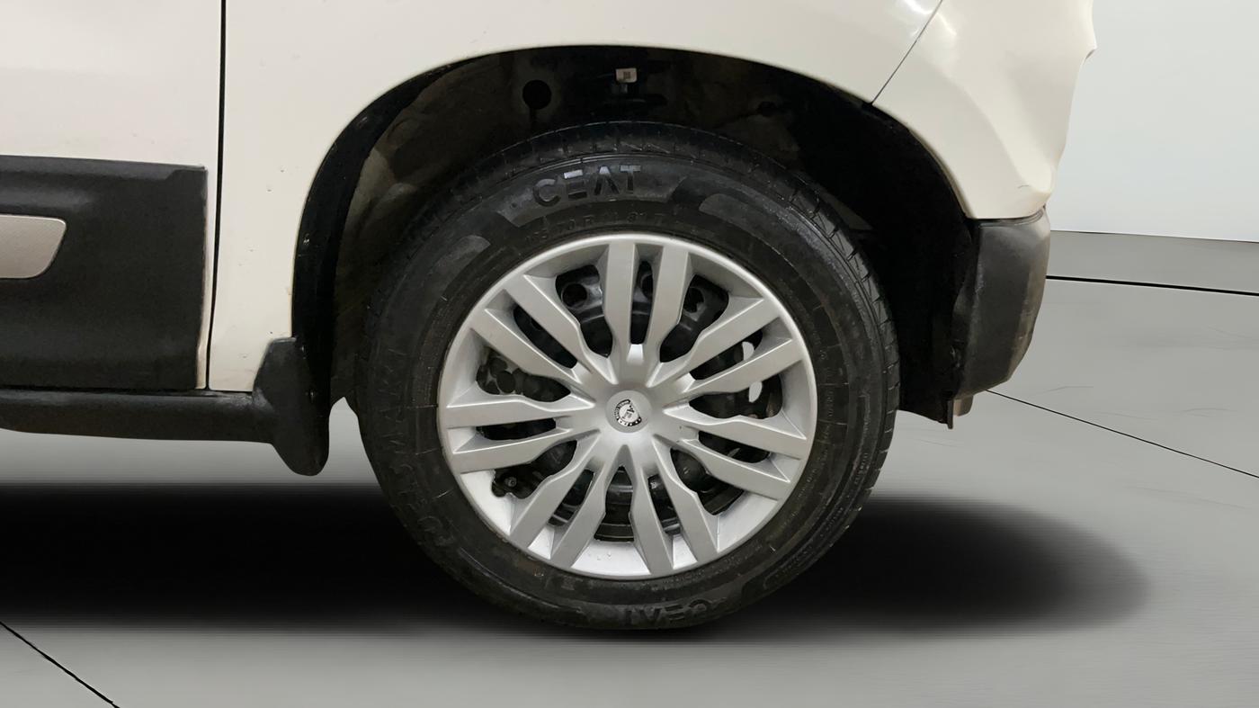 2023 Maruti S PRESSO VXI (O) AMT, Petrol, Automatic, 22,746 km, Right Front Wheel