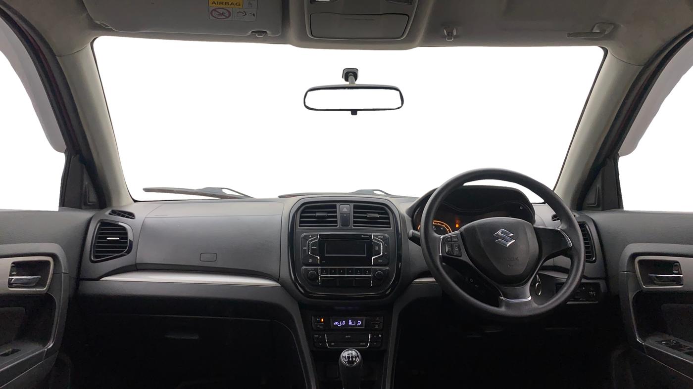 2017 Maruti Vitara Brezza ZDI, Diesel, Manual, 1,39,659 km, Dashboard