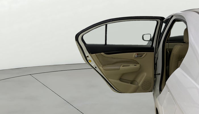 2016 Maruti Ciaz ZDI SHVS, Diesel, Manual, 96,461 km, LHS Rear Door