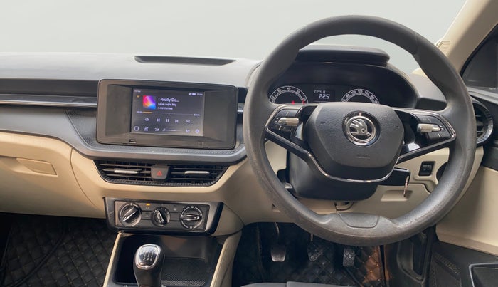 2022 Skoda SLAVIA ACTIVE 1.0L TSI MT, Petrol, Manual, 75,166 km, Steering Wheel Close Up