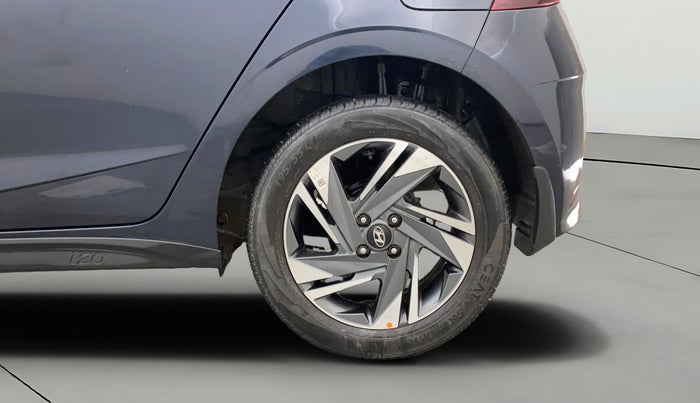 2022 Hyundai NEW I20 ASTA (O) 1.2 MT, Petrol, Manual, 30,536 km, Left Rear Wheel