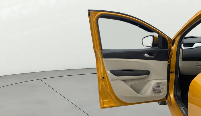 2020 Renault TRIBER RXZ AMT, Petrol, Automatic, 55,886 km, LHS Front Door