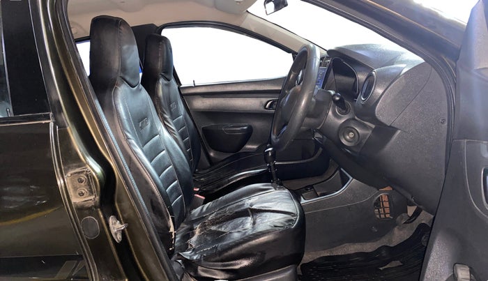 2016 Renault Kwid RXL, Petrol, Manual, 54,630 km, Right Side Front Door Cabin