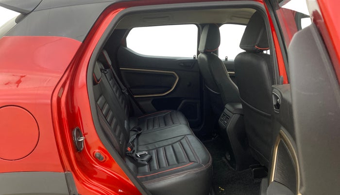 2022 Renault Kiger RXT (O) TURBO CVT, Petrol, Automatic, 10,025 km, Right Side Rear Door Cabin