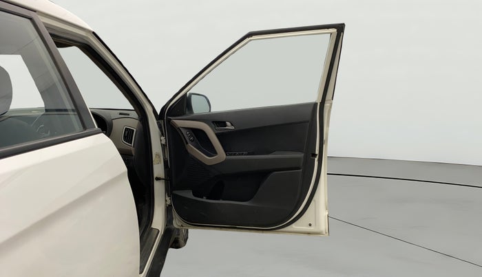 2017 Hyundai Creta SX PLUS AT 1.6 PETROL, Petrol, Automatic, 1,08,119 km, RHS Front Door