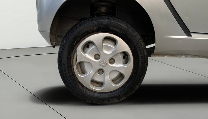 2016 Tata Nano TWIST XT, Petrol, Manual, 34,571 km, Right Rear Wheel