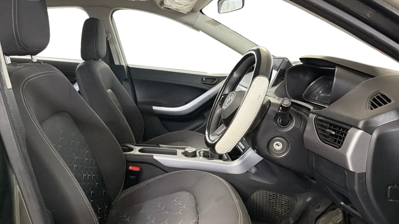 2022 Tata NEXON XE PETROL, Petrol, Manual, 34,483 km, Right Side Front Door Cabin