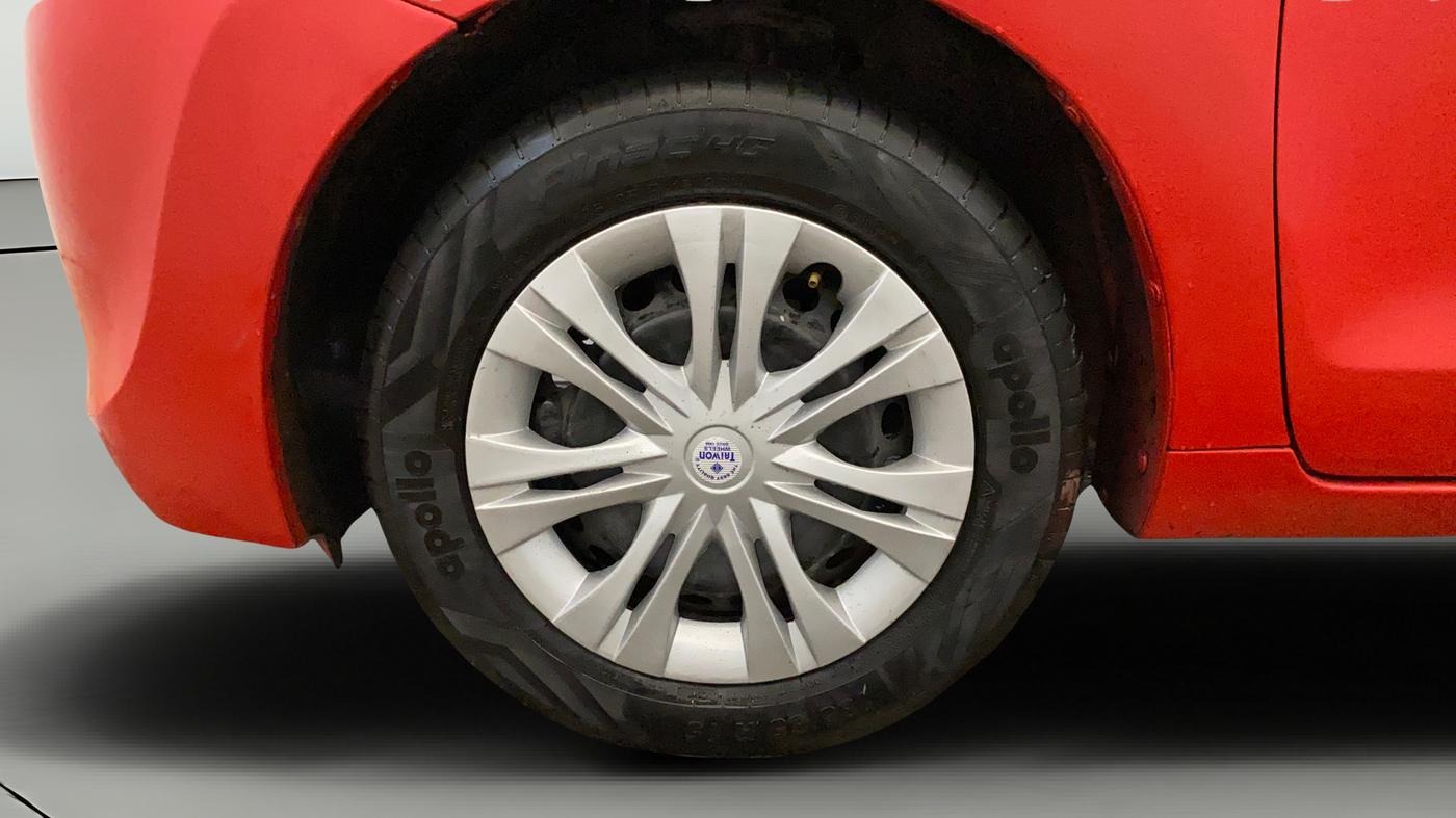 2016 Maruti Baleno DELTA PETROL 1.2, Petrol, Manual, 72,762 km, Left Front Wheel