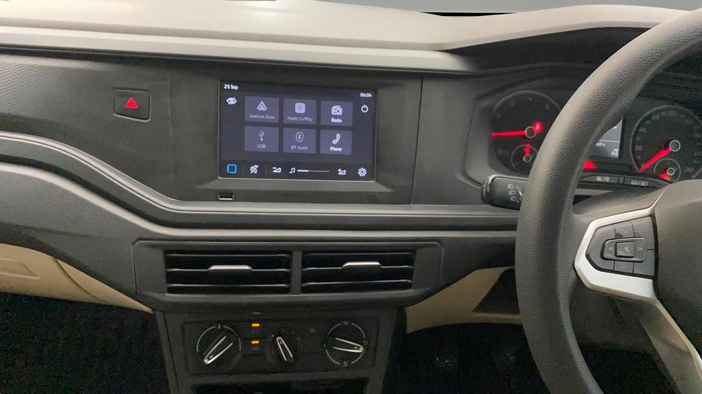 2022 Volkswagen VIRTUS COMFORTLINE TSI 1.0 MT, Petrol, Manual, 25,625 km, Air Conditioner