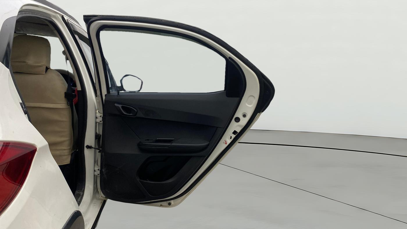 2019 Tata TIAGO NRG PETROL, Petrol, Manual, 57,522 km, RHS Rear Door