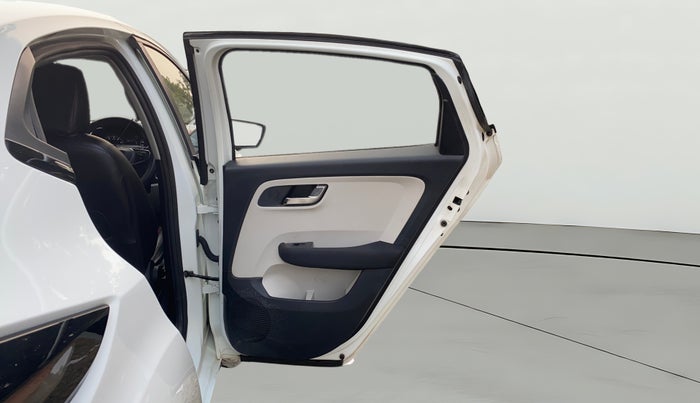 2023 Tata ALTROZ XZ PETROL, Petrol, Manual, 21,487 km, RHS Rear Door