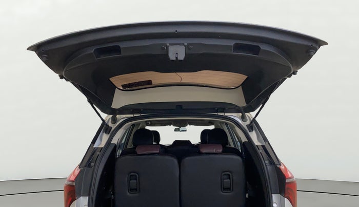 2023 Mahindra XUV700 AX 5 D MT 7 STR, Diesel, Manual, 52,057 km, Boot Door Open