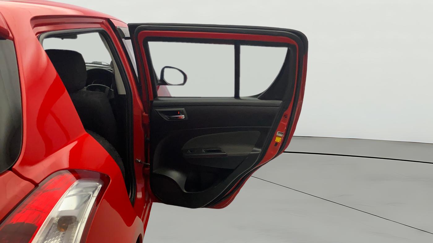 2016 Maruti Swift VXI, CNG, Manual, 94,818 km, RHS Rear Door