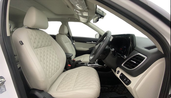 2023 KIA SELTOS HTX PETROL 1.5, Petrol, Manual, 2,955 km, Right Side Front Door Cabin