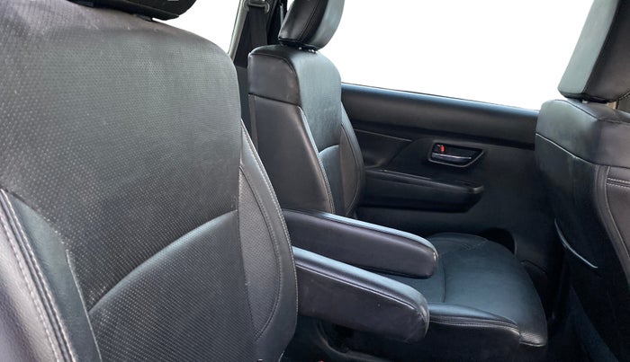 2022 Maruti XL6 ALPHA PLUS MT, Petrol, Manual, 50,563 km, Right Side Rear Door Cabin