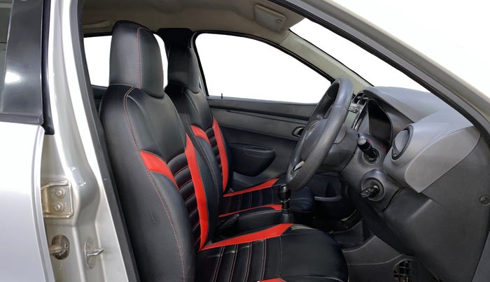 2016 Renault Kwid RXT 0.8, Petrol, Manual, 95,157 km, Right Side Front Door Cabin