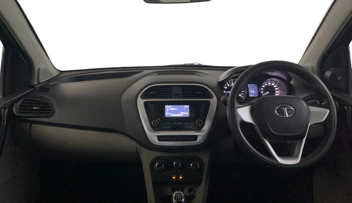 2017 Tata Tiago XT PETROL, Petrol, Manual, 48,577 km, Dashboard