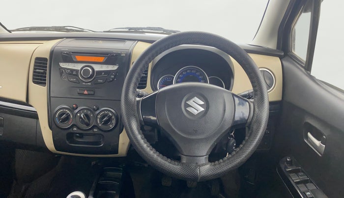 2017 Maruti Wagon R 1.0 VXI, Petrol, Manual, 43,418 km, Steering Wheel Close Up