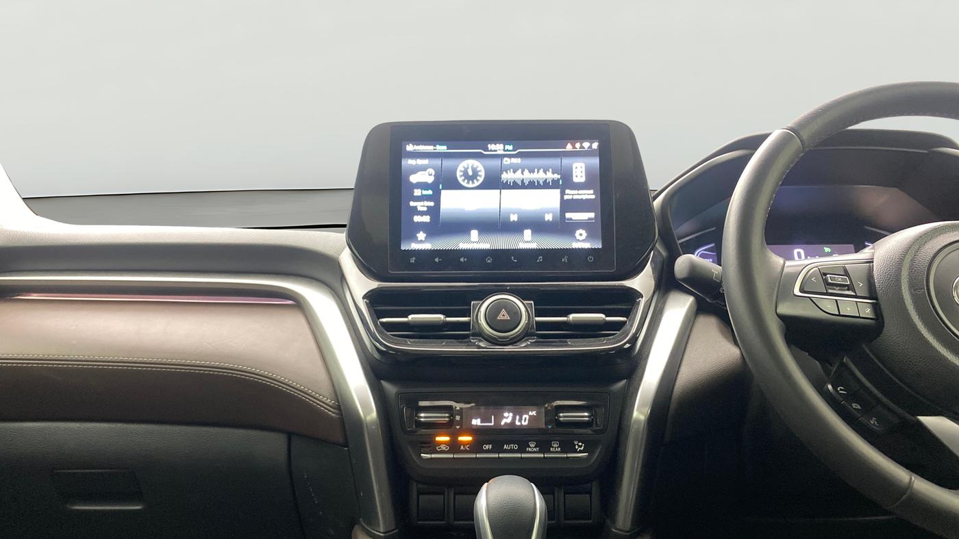 2022 Toyota URBAN CRUISER HYRYDER V HYBRID, Hybrid, Automatic, 33,635 km, Air Conditioner