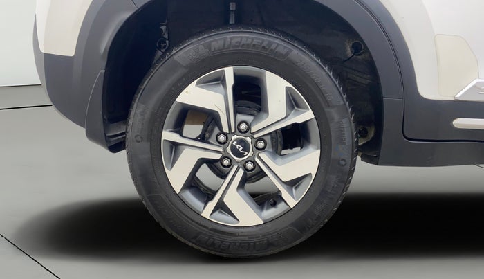 2020 KIA SONET HTX 1.0 IMT, Petrol, Manual, 1,04,558 km, Right Rear Wheel