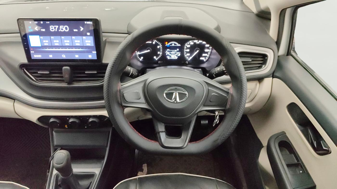 2021 Tata ALTROZ XE PETROL, Petrol, Manual, 48,354 km, Steering Wheel Close Up