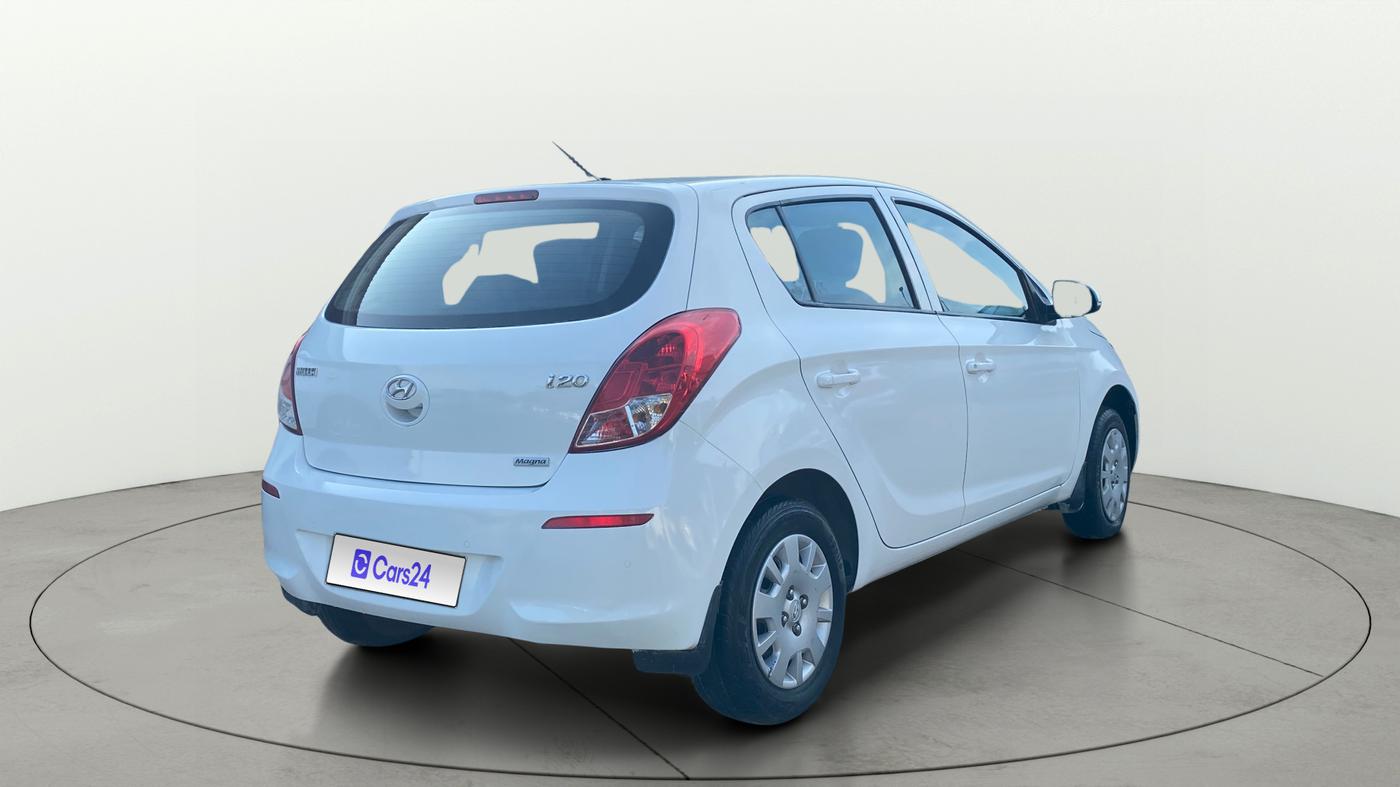 2014 Hyundai i20 MAGNA 1.2, Petrol, Manual, 69,209 km, Right Back Diagonal