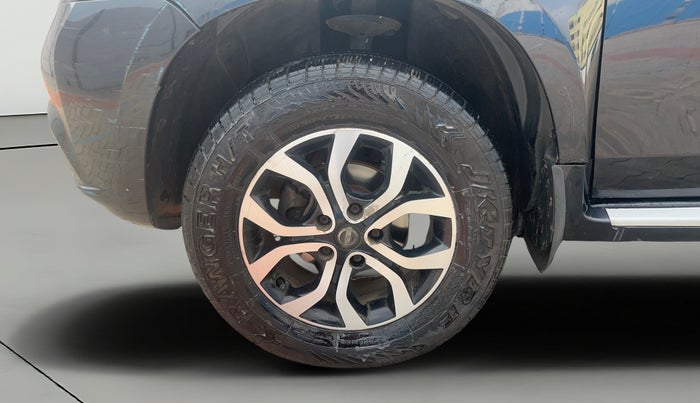 2015 Nissan Terrano XL D PLUS, Diesel, Manual, 1,07,493 km, Left Front Wheel