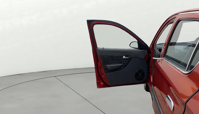 2015 Maruti Alto 800 LXI, Petrol, Manual, 1,05,420 km, LHS Front Door