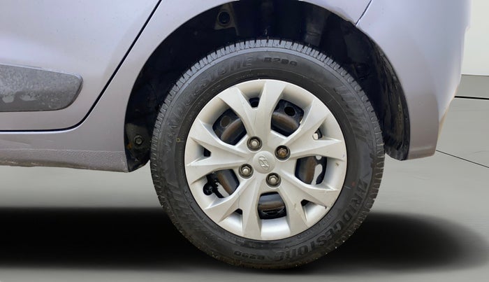 2016 Hyundai Grand i10 SPORTZ 1.2 KAPPA VTVT, Petrol, Manual, 67,039 km, Left Rear Wheel