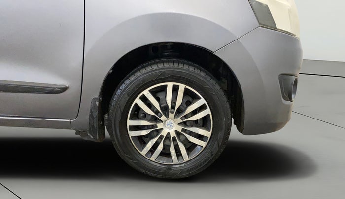 2015 Maruti Wagon R 1.0 VXI, Petrol, Manual, 1,15,130 km, Right Front Wheel