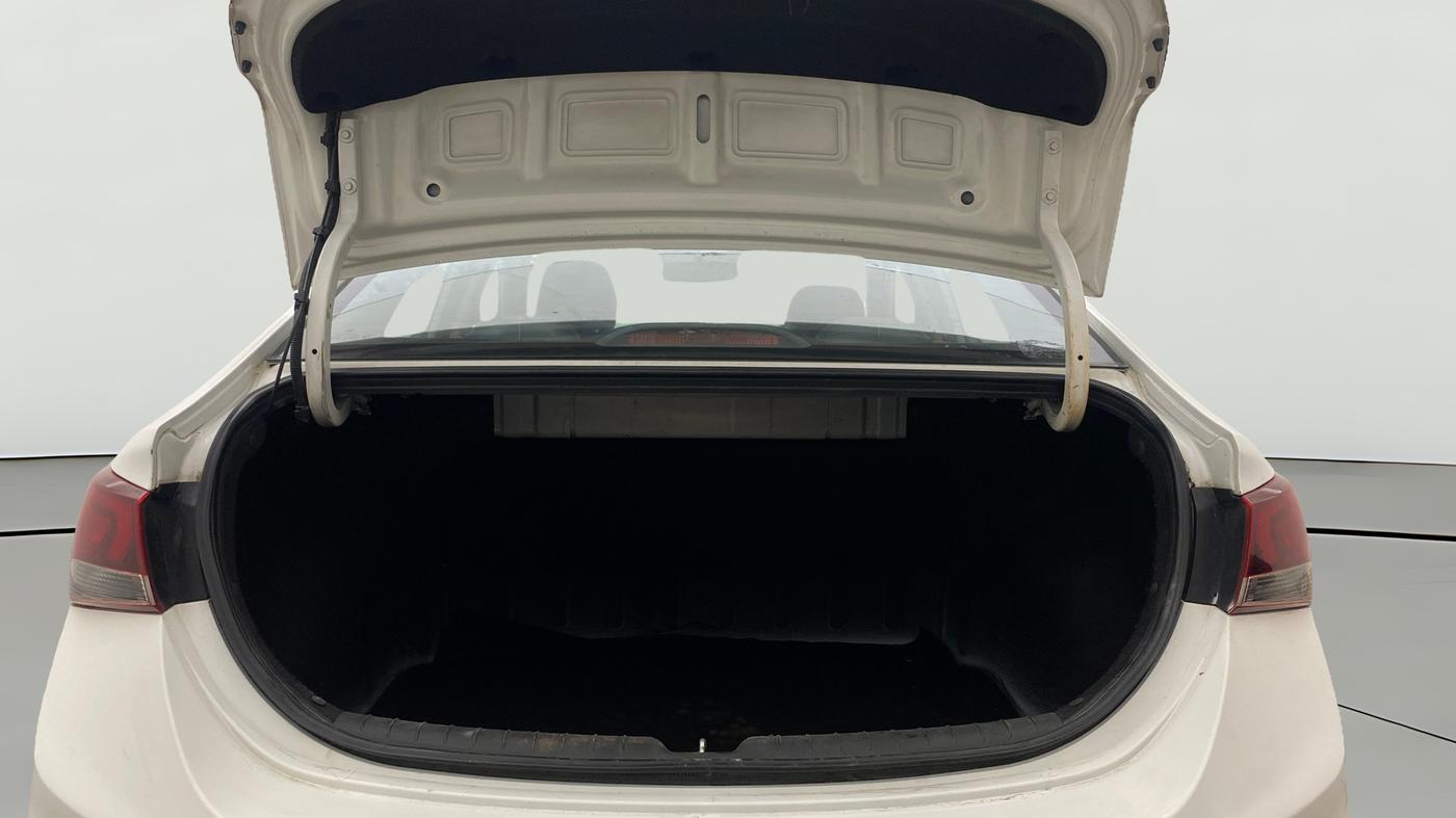 2018 Hyundai Verna 1.6 VTVT SX, Petrol, Manual, 83,392 km, Boot Open Zoomed View