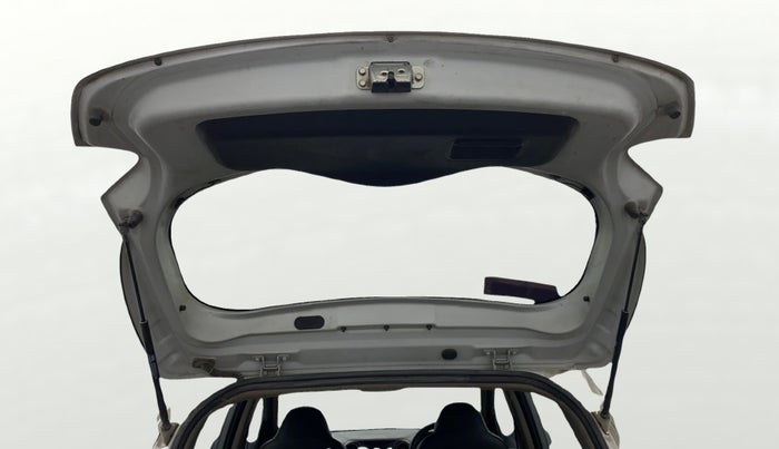 2016 Hyundai Grand i10 SPORTZ 1.2 KAPPA VTVT, Petrol, Manual, 63,008 km, Boot Door Open