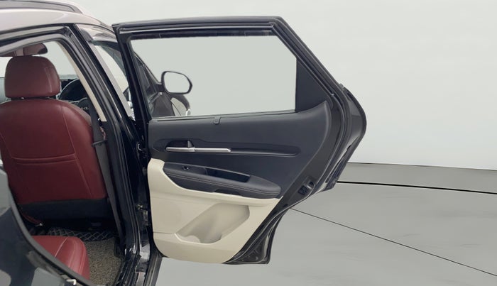 2023 KIA SONET HTX 1.5D IMT, Diesel, Manual, 39,229 km, RHS Rear Door