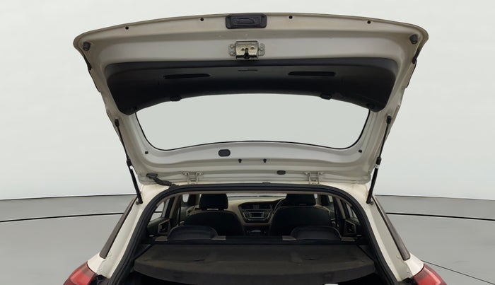 2017 Hyundai Elite i20 SPORTZ 1.2, Petrol, Manual, 90,588 km, Boot Door Open