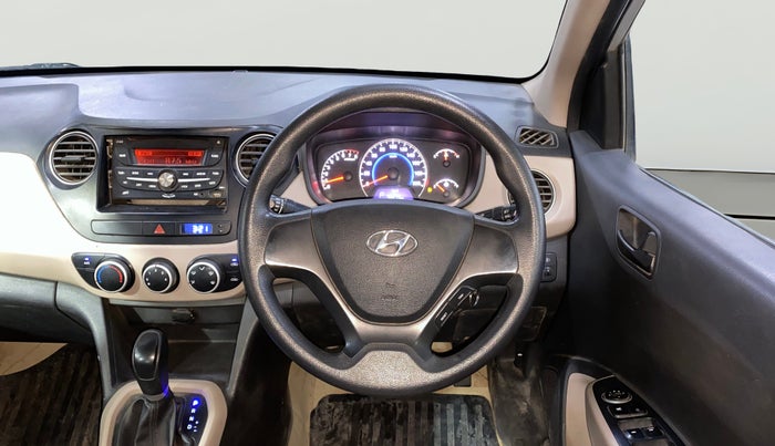 2016 Hyundai Grand i10 MAGNA AT 1.2 KAPPA VTVT, CNG, Automatic, 1,04,652 km, Steering Wheel Close Up