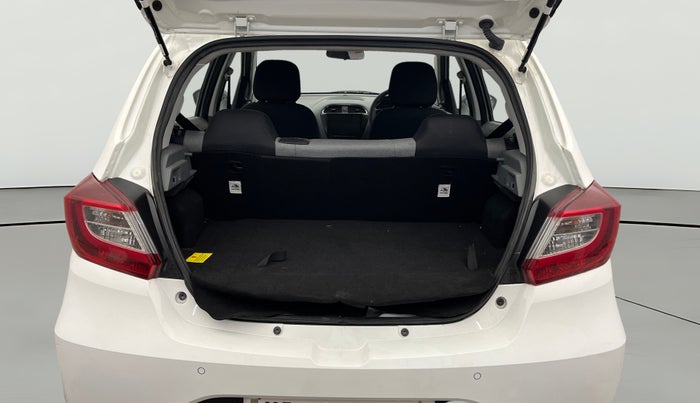 2025 Tata Tiago XM CNG, CNG, Manual, 3,036 km, Boot Open Zoomed View