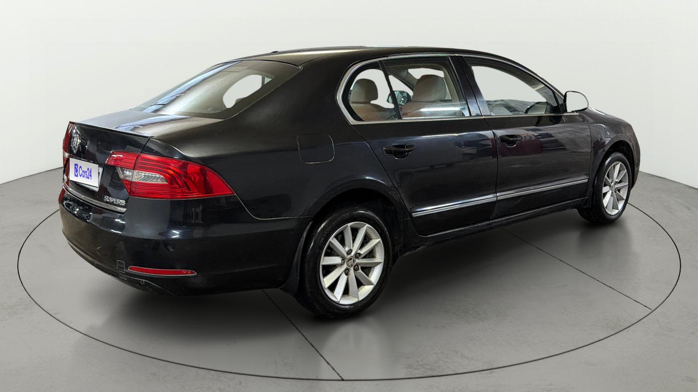 2014 Skoda Superb ELEGANCE 1.8 TSI AT, Petrol, Automatic, 62,629 km, Right Back Diagonal